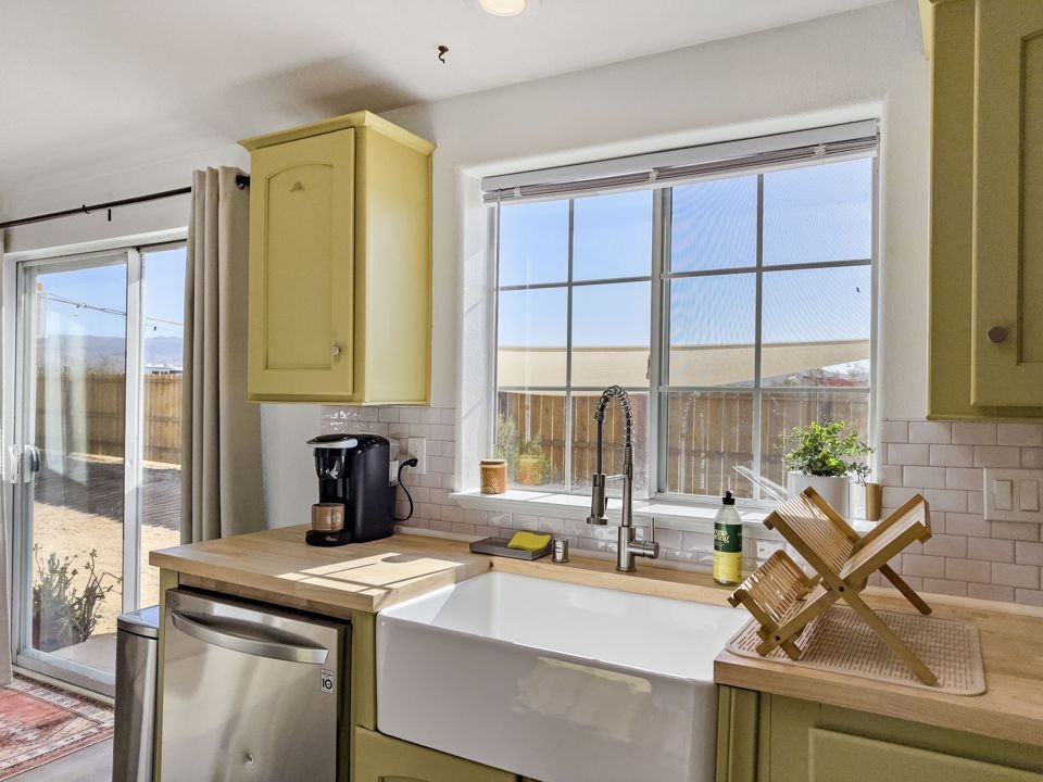 Kitchen with farmhouse sink
